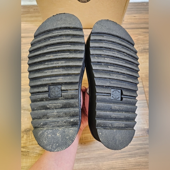 Dr. Martens VOSS WOMEN'S LEATHER STRAP PLATFORM SANDALS, size US 8 - Picture 8 of 12